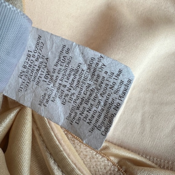 CAROL WIOR / animal print and black swimsuit / 18W - Picture 9 of 11